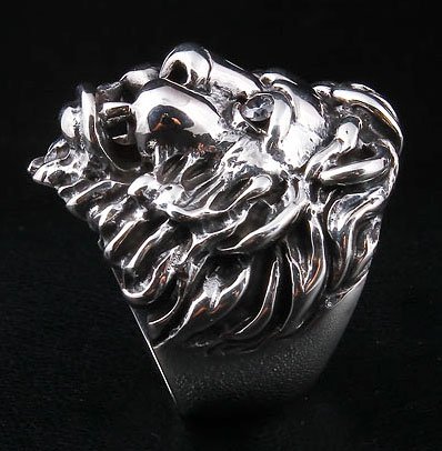 Diamond Lion Biker Ring - Click Image to Close