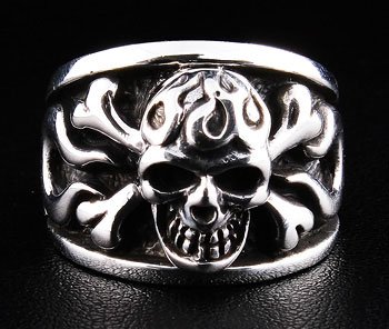 Pirate Skull Ring - Click Image to Close