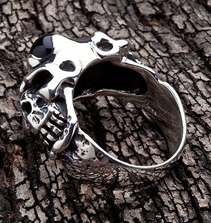 Onyx Double Skull Ring - Click Image to Close