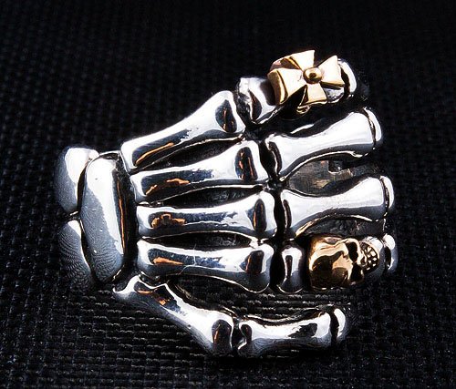 Bone Hand Gothic Ring - Click Image to Close