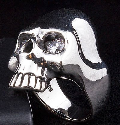 Futuristic Diamond Eyes Skull Ring