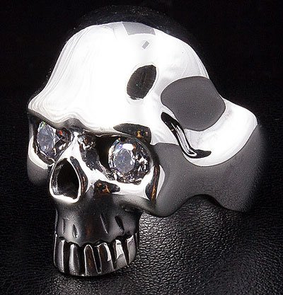 Futuristic Diamond Eyes Skull Ring - Click Image to Close