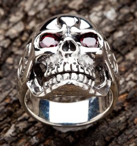 Evil Iron Cross Skull Ring - Click Image to Close